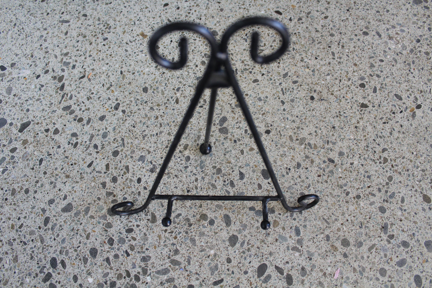 HMS HEART METAL STAND (70)